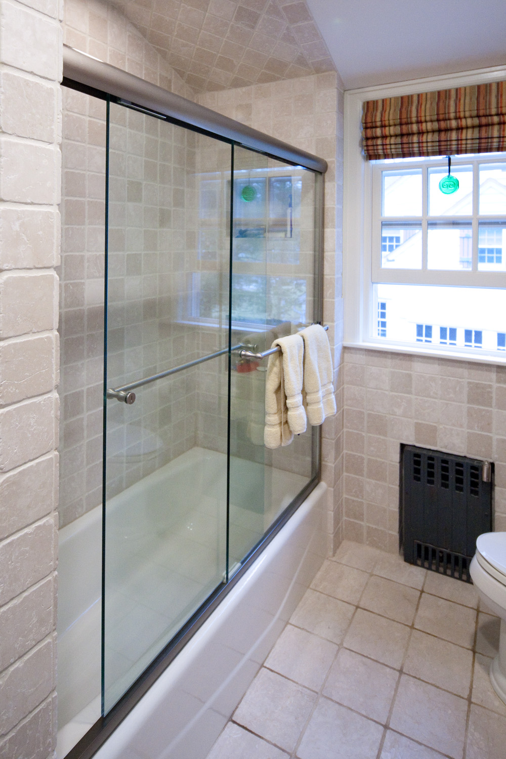 Custom Tub, Shower Glass Doors and Enclosures